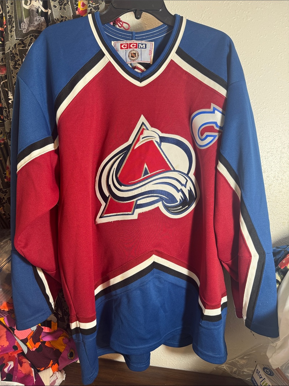 Vintage CCM 1990s Hockey Jersey xl Sakic Sewn Jersey #19 Colorado Avalanche
